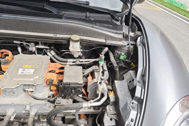 Used ORA Good Cat 2024 401 km Range Luxury Version 135 kW Engine Bay Left