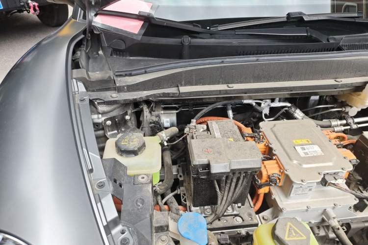 Used ORA Good Cat 2024 401 km Range Luxury Version 135 kW Engine Bay Right