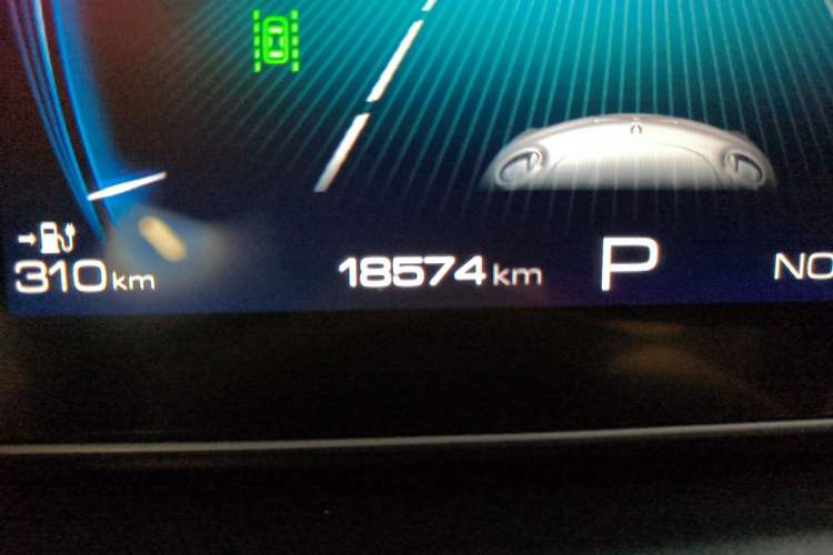 Used ORA Good Cat 2024 401 km Range Luxury Version 135 kW Odometer Close Up