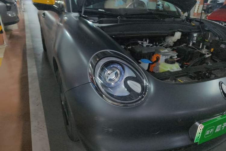 Used ORA Good Cat 2024 401 km Range Luxury Version 135 kW Right Front Headlight