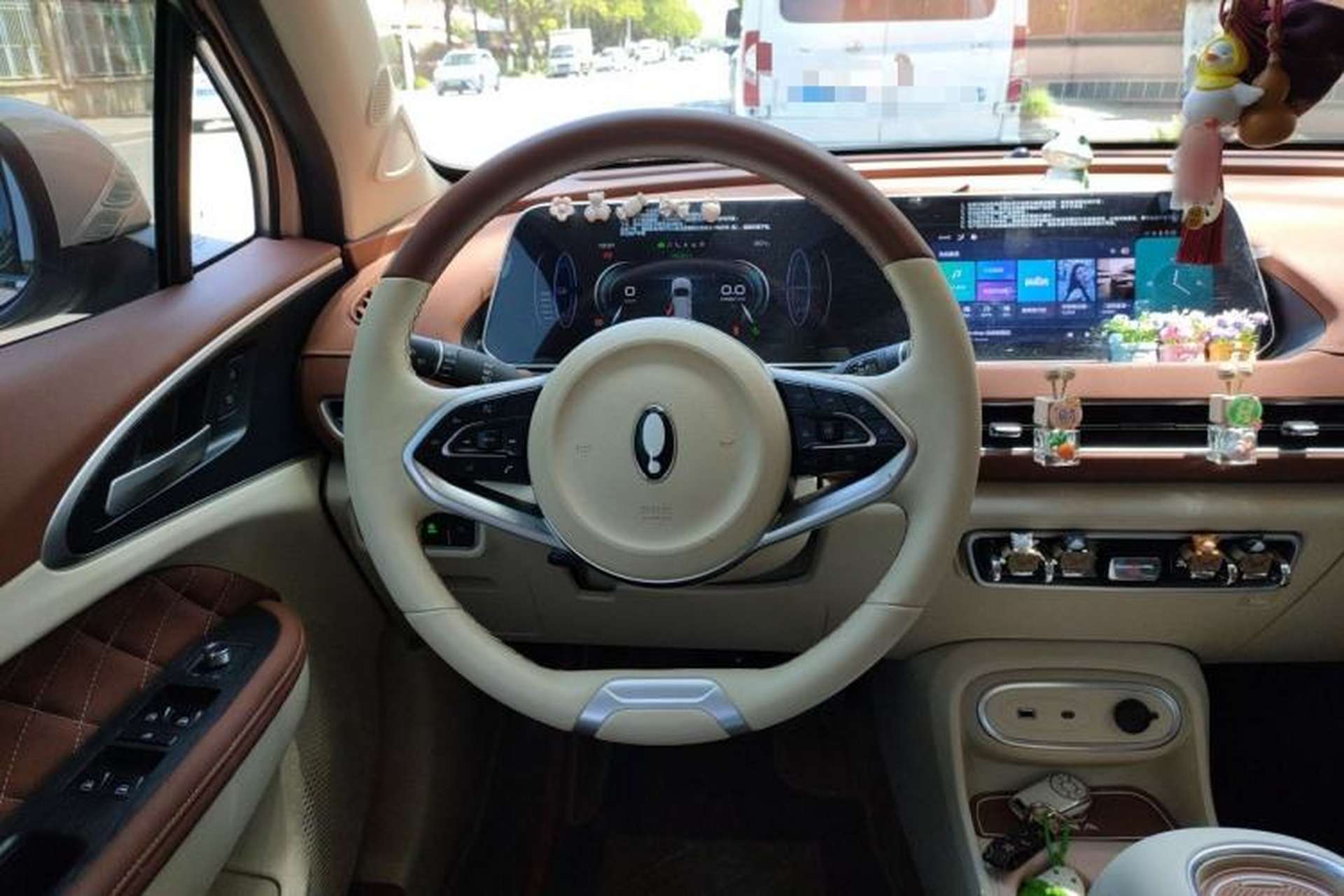 Used ORA Good Cat 2024 401 km Comfort Edition Steering Wheel