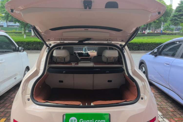 Used ORA Good Cat 2024 401 km Range Luxury Version 135 kW Trunk