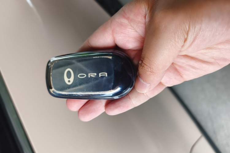 Used ORA Good Cat 2024 401 km Range Luxury Version 135 kW Vehicle Key