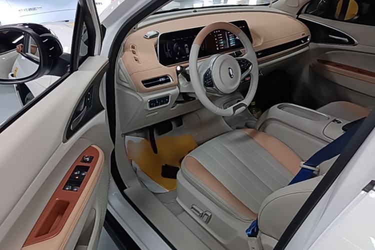 Used ORA Good Cat 2024 401 km Luxury Version 126 kW Driver Seat