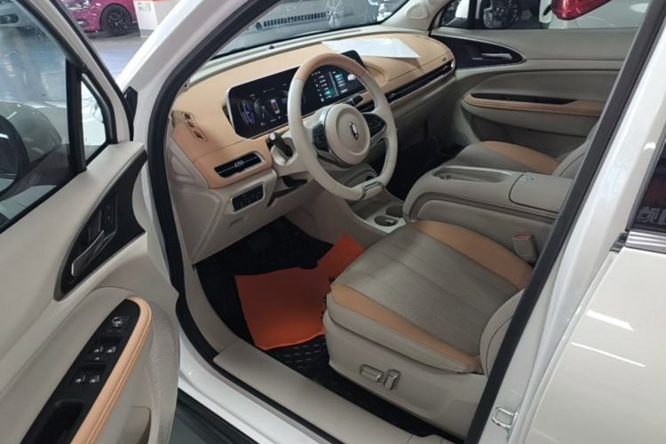 Used ORA Good Cat 2024 401 km Range Luxury Version 135 kW Driver Seat