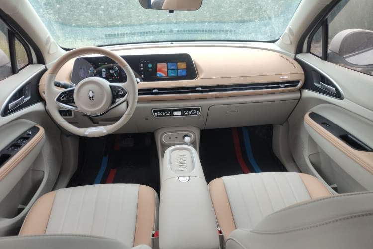 Used ORA Good Cat 2024 401 km Luxury Version Interior 2