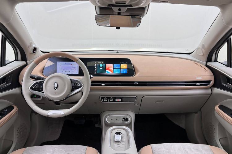 Used ORA Good Cat 2024 401 km Range Luxury Version 135 kW Interior 4