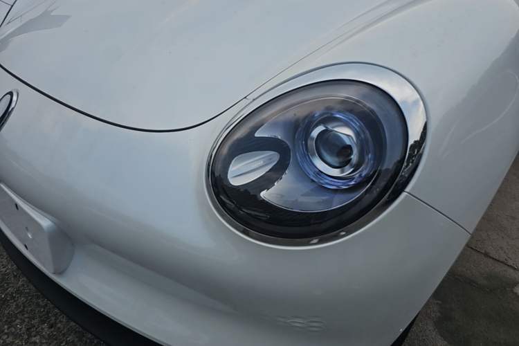 Used ORA Good Cat 2024 401 km Luxury Version Left Front Headlight
