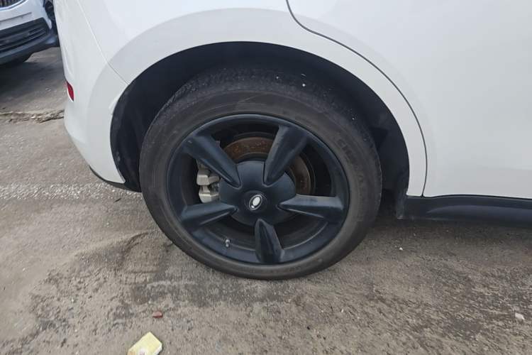Used ORA Good Cat 2024 401 km Luxury Version Right Rear Wheel Hub