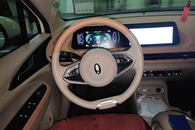 Used ORA Good Cat 2024 401 km Luxury Version Steering Wheel
