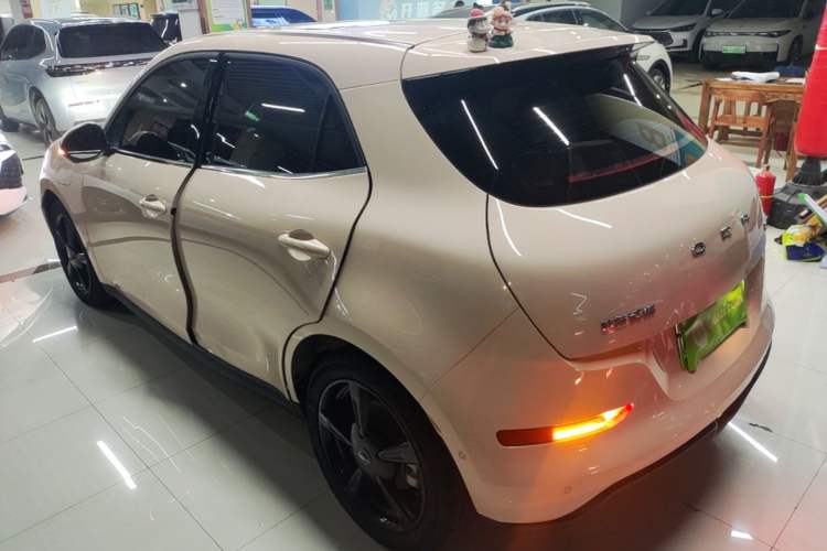 Used ORA Good Cat 2024 401 km Range Luxury Version 135 kW Rear Left 45 Deg