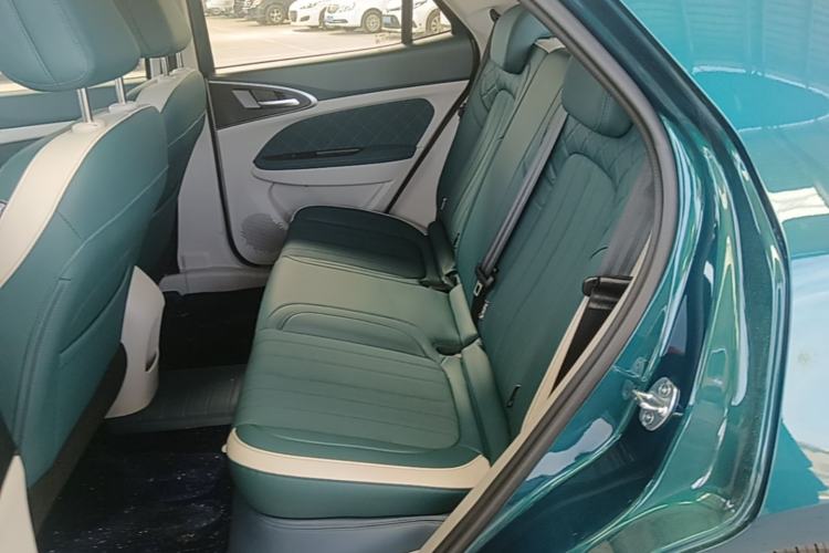 Used ORA Good Cat 2025 Model, 430 km Luxury Version Left Rear Seat