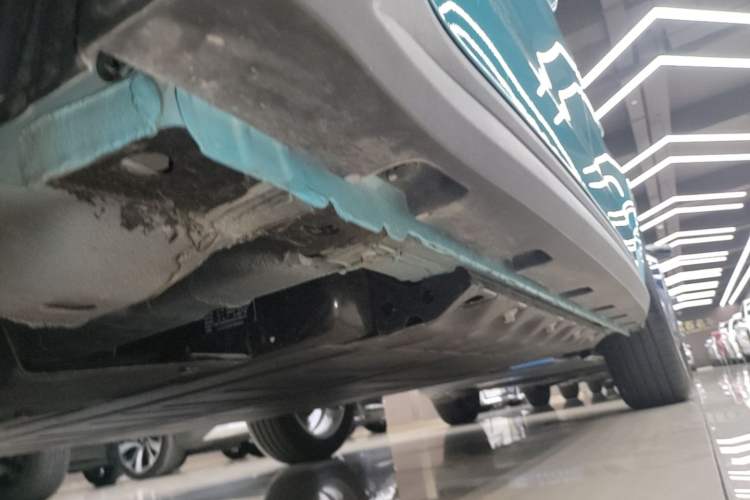 Used ORA Good Cat 2025 Model, 430 km Prestige Version Left Side Sill