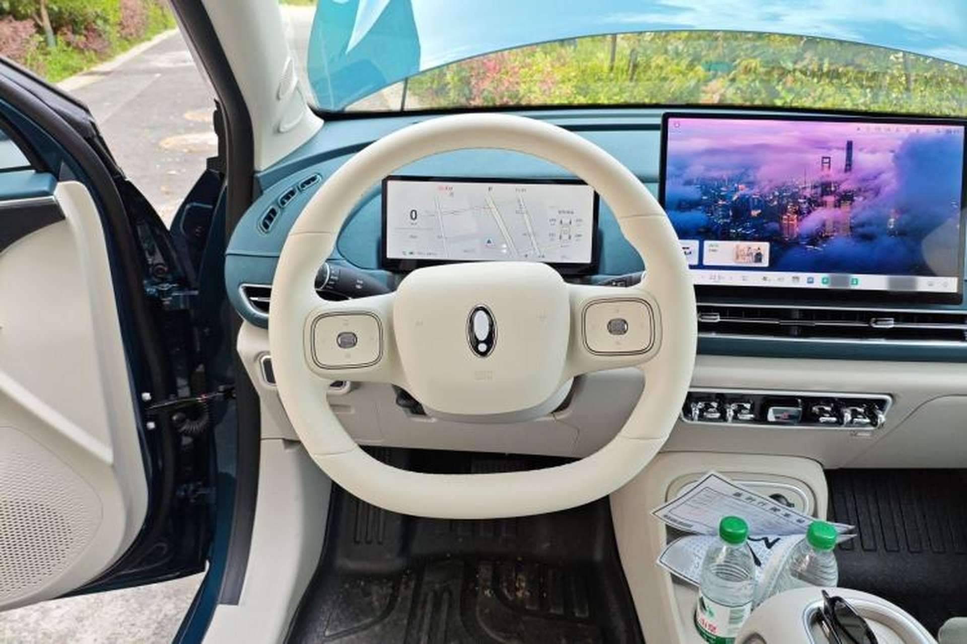 Used ORA Good Cat 2025 Model, 430 km Luxury Version Steering Wheel
