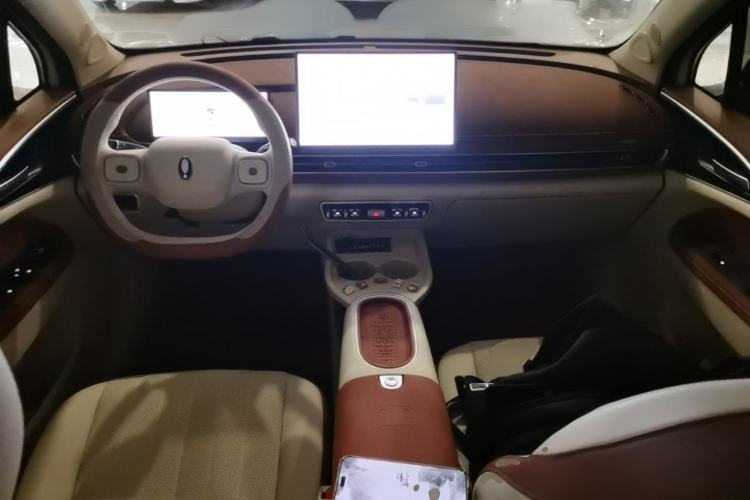 Used ORA Good Cat 2025 Model, 430 km Prestige Version Center Console