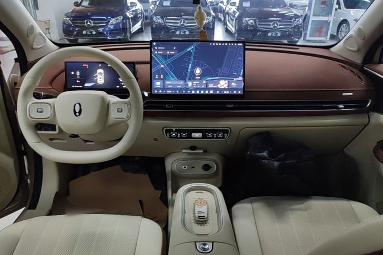 Used ORA Good Cat 2025 Model, 430 km Prestige Version Center Console