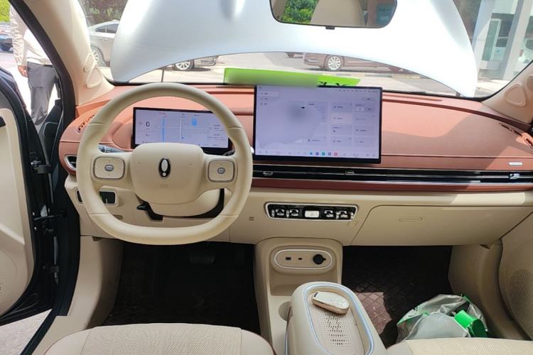 Used ORA Good Cat 2025 Model, 430 km Prestige Version Center Console