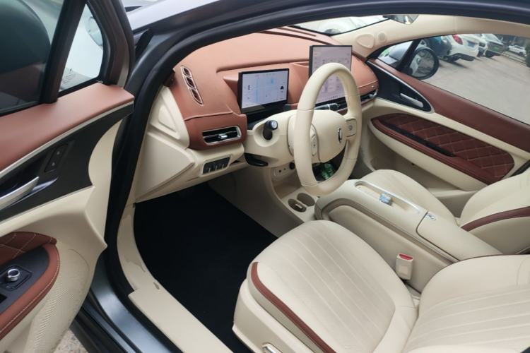 Used ORA Good Cat 2025 Model, 430 km Prestige Version Driver Seat