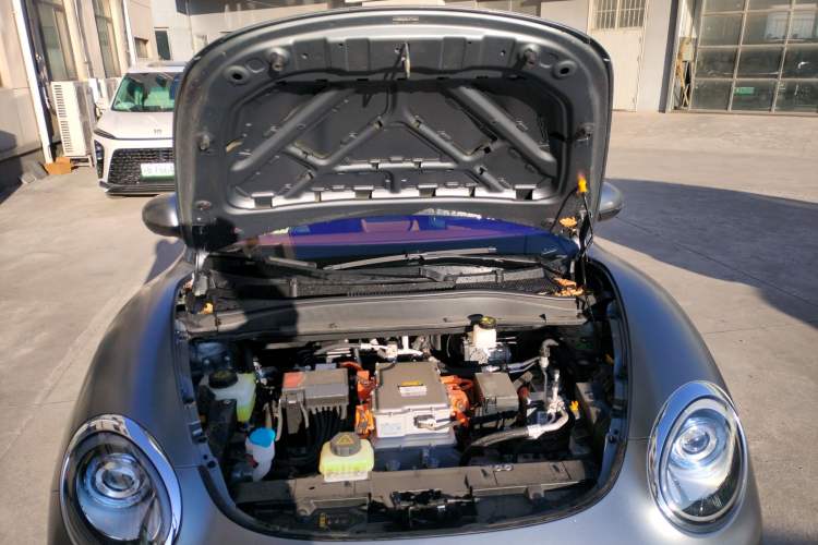 Used ORA Good Cat 2025 Model, 430 km Luxury Version Engine Bay