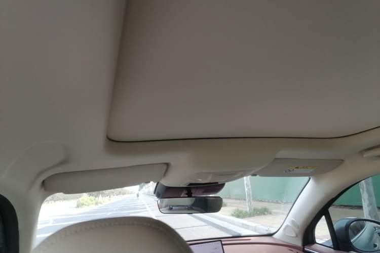 Used ORA Good Cat 2025 Model, 430 km Prestige Version Headliner