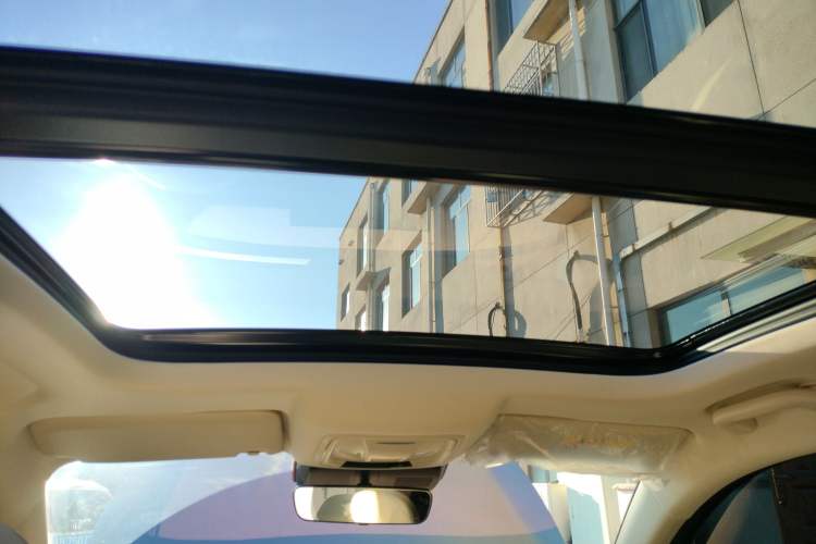 Used ORA Good Cat 2025 Model, 430 km Luxury Version Headliner