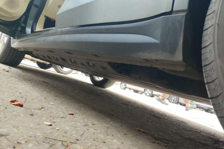 Used ORA Good Cat 2025 Model, 430 km Prestige Version Left Side Sill
