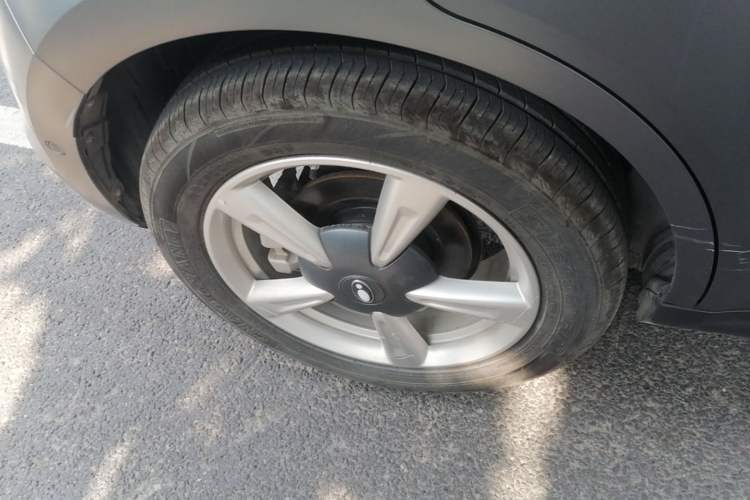 Used ORA Good Cat 2025 Model, 430 km Prestige Version Right Rear Wheel Hub