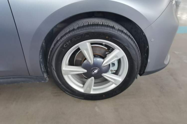 Used ORA Good Cat 2025 Model, 430 km Prestige Version Right Rear Wheel Hub