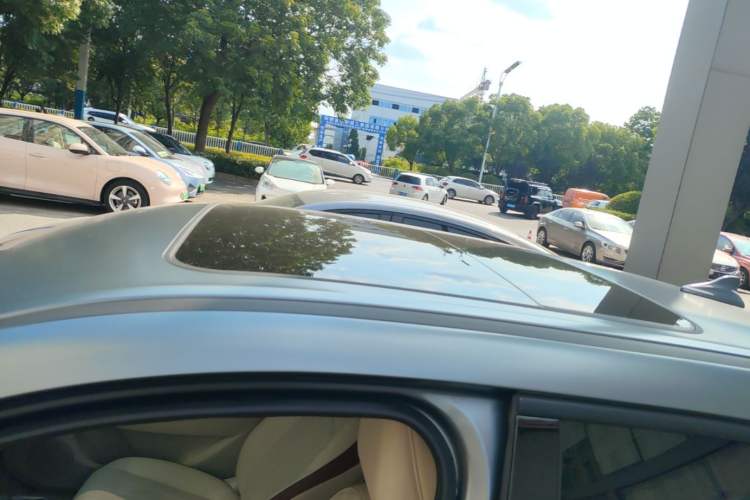 Used ORA Good Cat 2025 Model, 430 km Prestige Version Roof