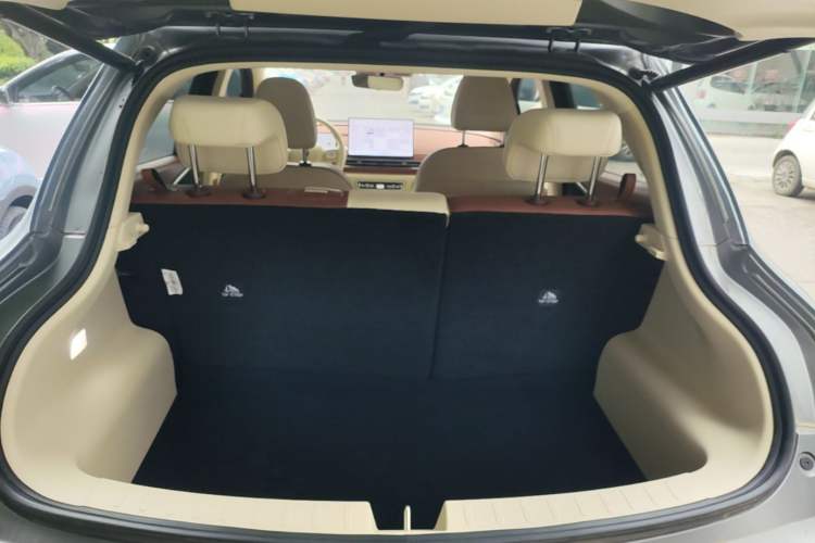 Used ORA Good Cat 2025 Model, 430 km Prestige Version Trunk