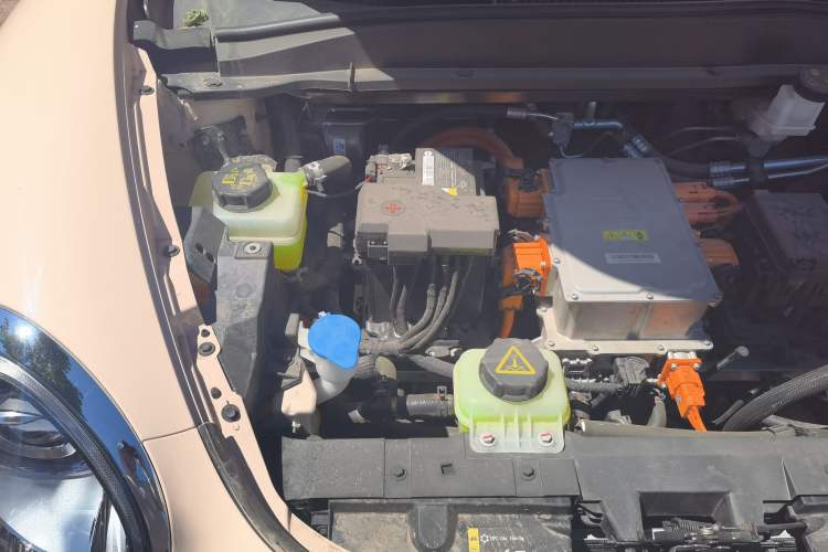 Used ORA Good Cat 2025 Model, 401km Classic Edition Engine Bay Right