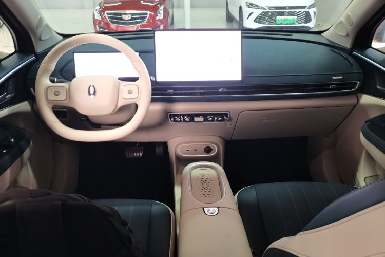 Used ORA Good Cat 2025 Model, 430 km Prestige Version Center Console