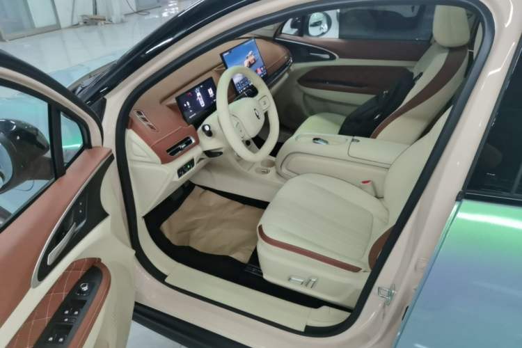 Used ORA Good Cat 2025 Model, 430 km Prestige Version Driver Seat