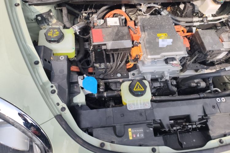 Used ORA Good Cat 2025 Model, 430 km Luxury Version Engine Bay Right