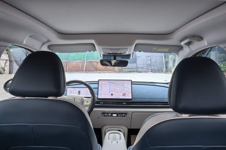 Used ORA Good Cat 2025 Model, 430 km Luxury Version Interior 3