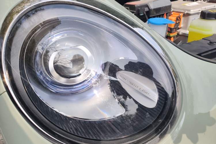 Used ORA Good Cat 2025 Model, 430 km Luxury Version Right Front Headlight