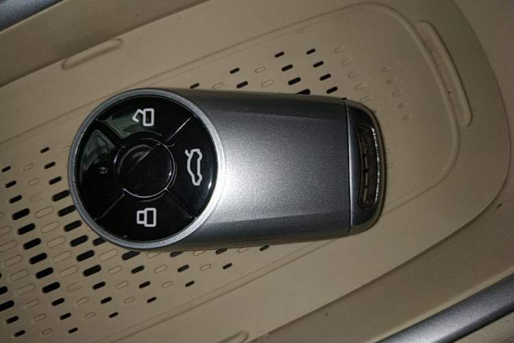 Used ORA Good Cat 2025 Model, 430 km Prestige Version Vehicle Key