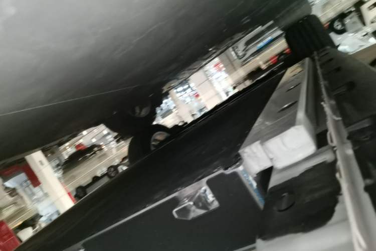 Used ORA Good Cat 2025 Model, 430 km Prestige Version Left Side Sill