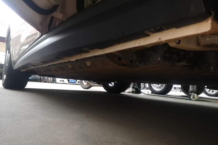 Used ORA Good Cat 2025 Model, 430 km Luxury Version Left Side Sill