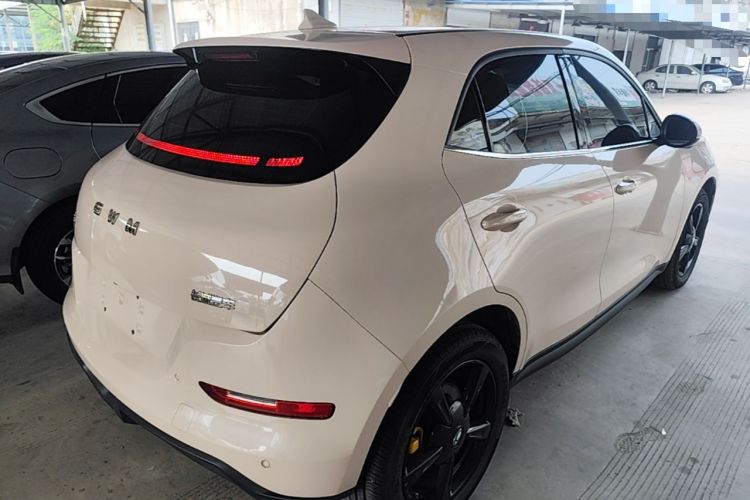 Used ORA Good Cat 2025 Model, 430 km Luxury Version Rear Right 45 Deg