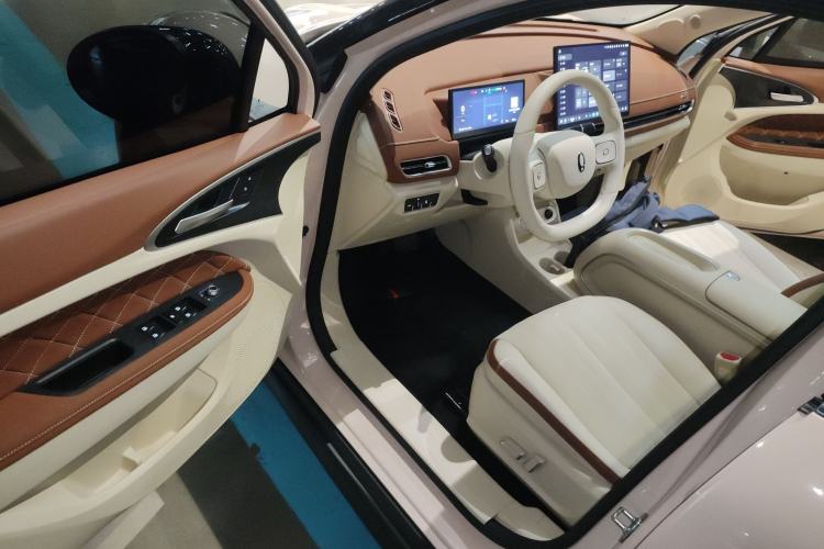 Used ORA Good Cat 2025 Model, 430 km Prestige Version Driver Seat