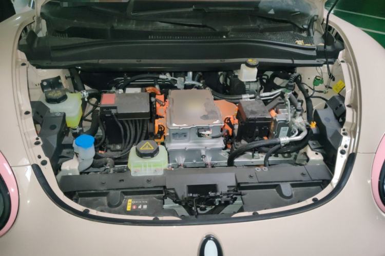 Used ORA Good Cat 2025 Model, 430 km Luxury Version Engine Bay