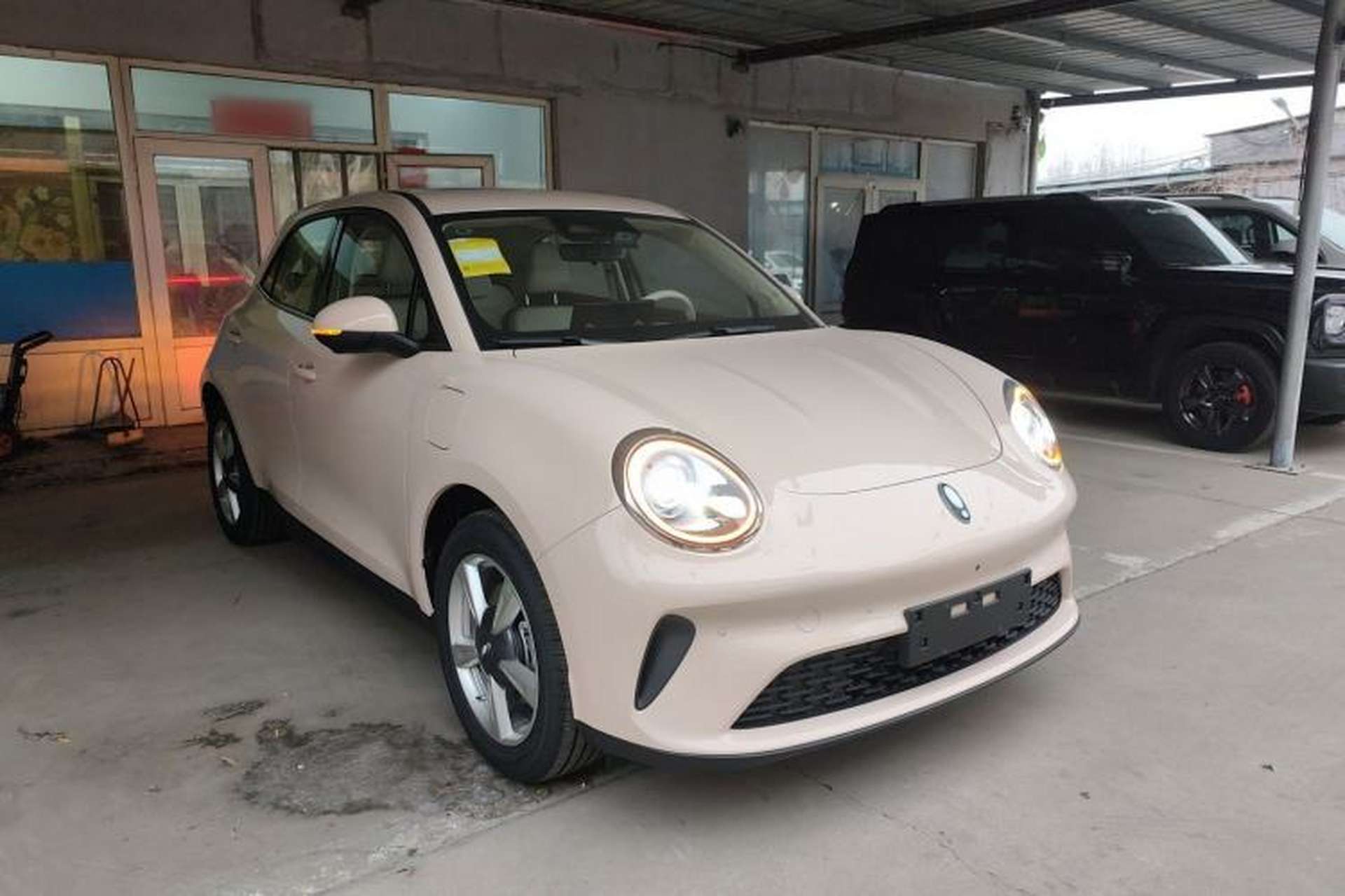 Used ORA Good Cat 2025 Model, 430 km Prestige Version Front Right 45 Deg