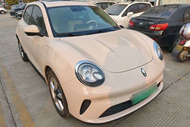 Used ORA Good Cat 2025 Model, 430 km Luxury Version Front Right 45 Deg
