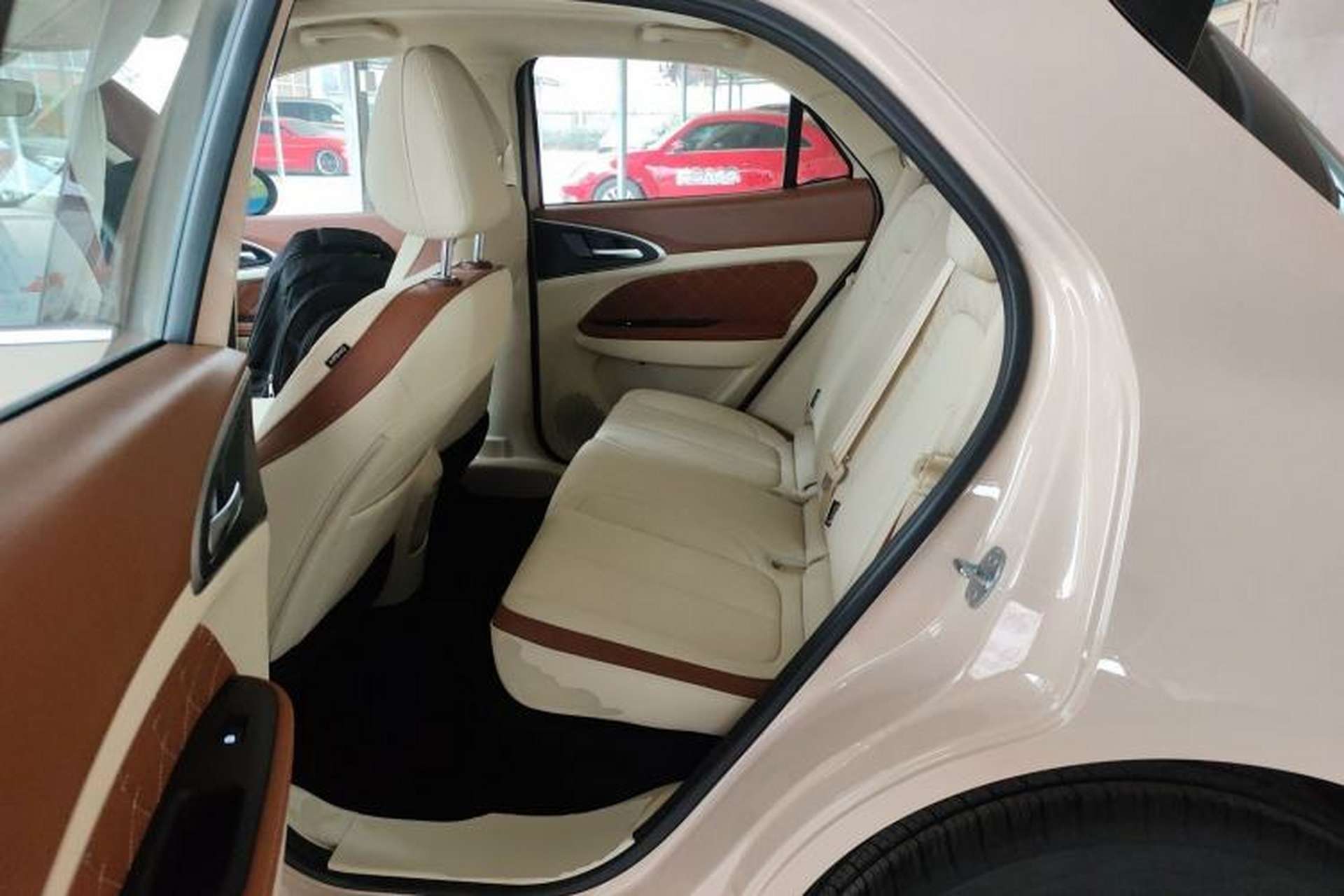 Used ORA Good Cat 2025 Model, 430 km Prestige Version Left Rear Seat