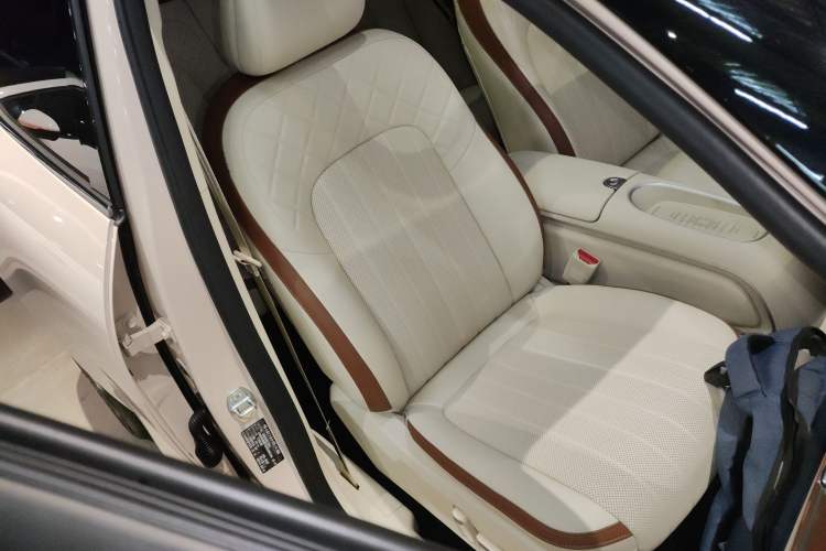 Used ORA Good Cat 2025 Model, 430 km Prestige Version Right Front Seat