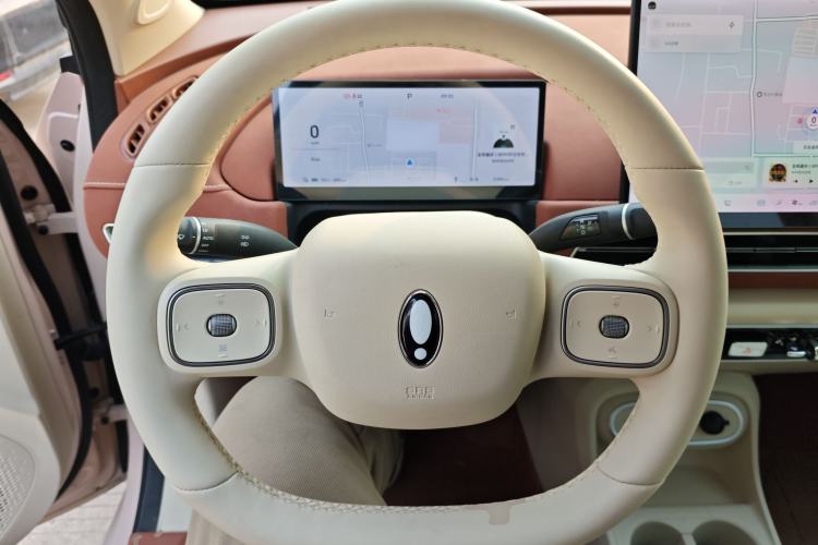 Used ORA Good Cat 2025 Model, 430 km Luxury Version Steering Wheel