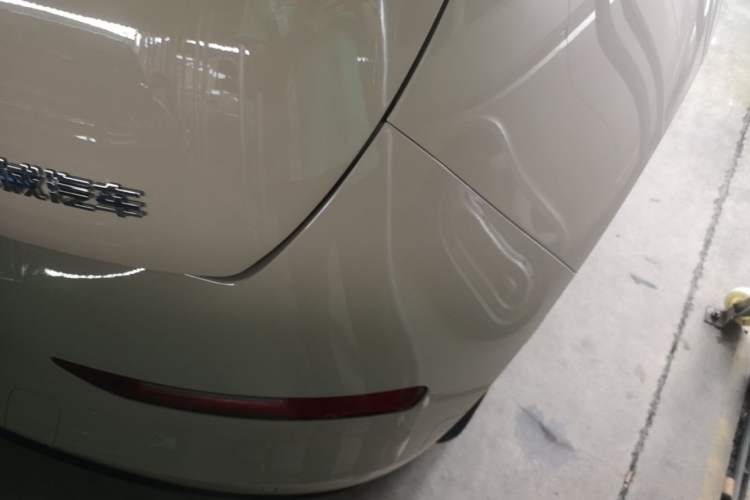 Used ORA Good Cat 2025 Model, 430 km Luxury Version Right Rear Taillight