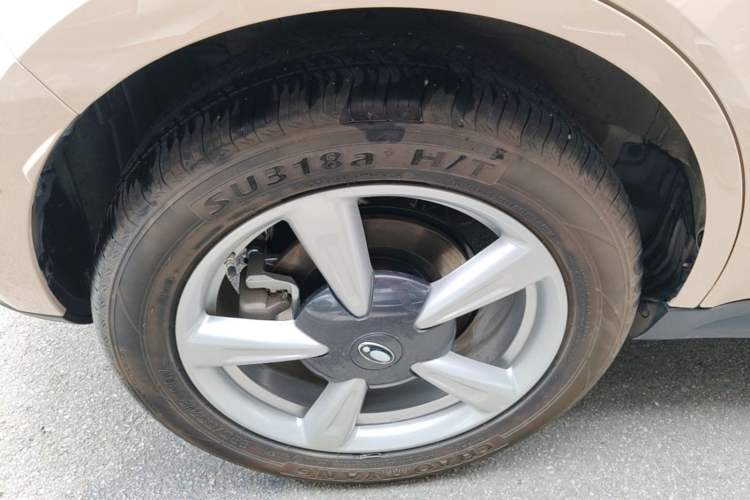 Used ORA Good Cat 2025 Model, 430 km Luxury Version Right Rear Wheel Hub