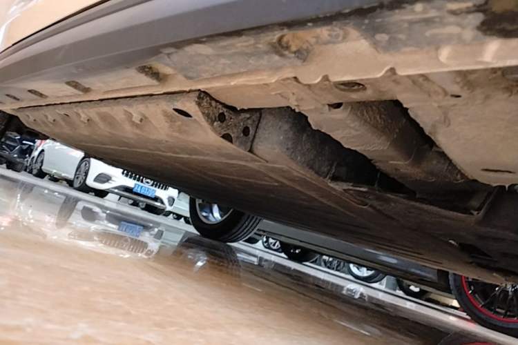 Used ORA Good Cat 2025 Model, 430 km Luxury Version Right Side Sill